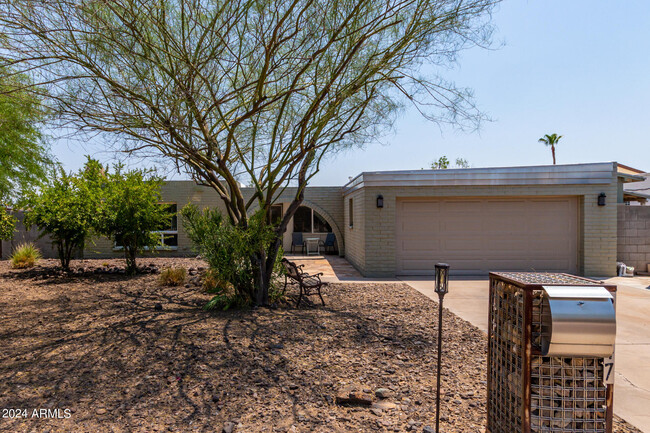 property at 3247 E Corrine Dr