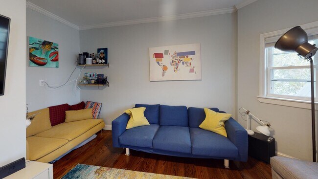 1059 Saratoga St in Boston, MA - Building Photo - Building Photo