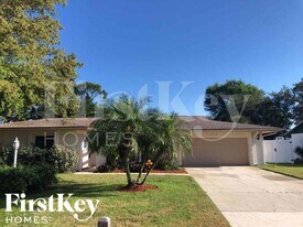 833 Weeburn St, Unit 3901 in Sarasota, FL - Building Photo