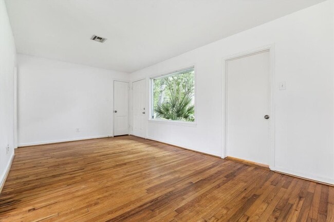 1430 Chippendale Rd in Houston, TX - Building Photo - Building Photo