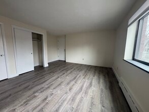 5 Chester St, Unit 38 in Cambridge, MA - Building Photo - Building Photo