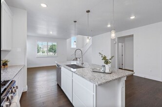 1209 Bon Homme Richard Dr in Fort Collins, CO - Foto de edificio - Building Photo