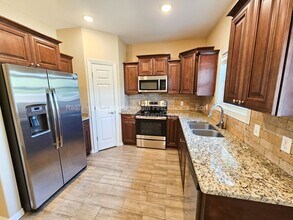 9909 Landry Dr in Fort Smith, AR - Foto de edificio - Building Photo