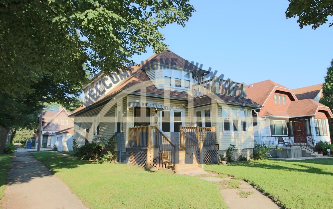 4506 W Auer Ave in Milwaukee, WI - Building Photo