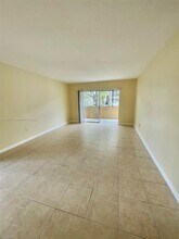 7909 SW 104th St in Miami, FL - Building Photo - Building Photo