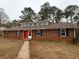 365 Fowler Dr in Athens, GA - Building Photo