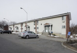 Creighton Storey Homes in Albany, NY - Building Photo - Building Photo