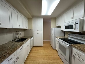 1750 Halford Ave in Santa Clara, CA - Building Photo - Building Photo