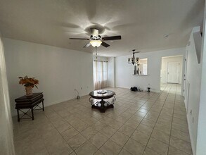 4574 SW 48th Way in Gainesville, FL - Building Photo - Building Photo