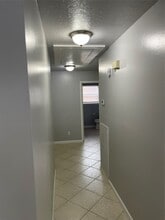 2302 E Shannon St in Deer Park, TX - Building Photo - Building Photo