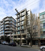 553 W 7th Ave in Vancouver, BC - Building Photo