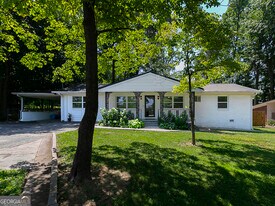 3249 Howell Dr in Smyrna, GA - Building Photo