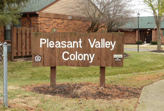 Pleasant Valley Colony in Plain City, OH - Foto de edificio - Building Photo