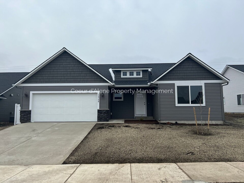 12748 N Krauss Cir in Rathdrum, ID - Building Photo