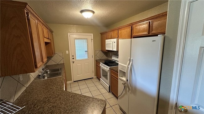 3209 Baldwin Loop