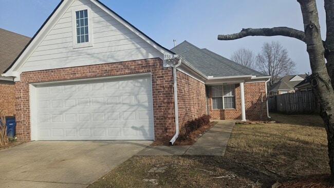 8382 Regal Bend Dr in Olive Branch, MS - Building Photo - Building Photo