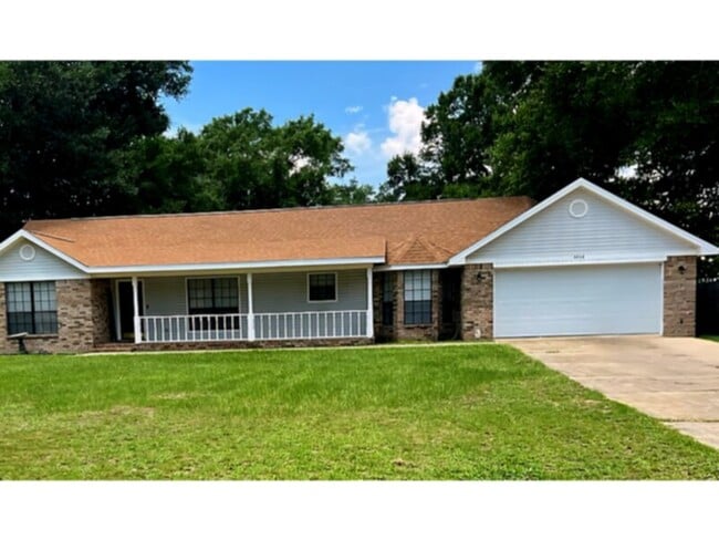 property at 5808 Hermitage Cir