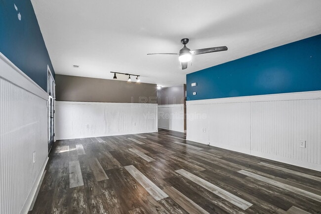 697 Red Hill Rd in Vine Grove, KY - Building Photo - Building Photo