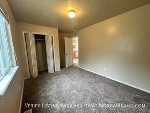 5498 S Loughs Way in Boise, ID - Building Photo - Building Photo