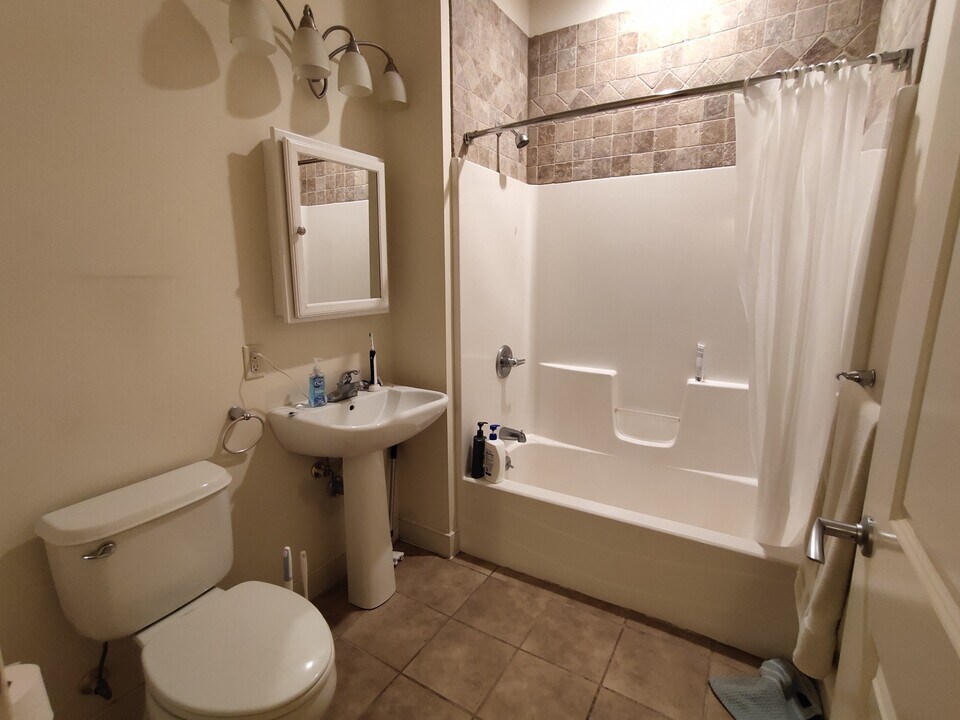 9 Gardner St in Boston, MA - Building Photo