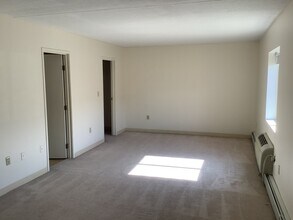 50 Cambridge Rd in Woburn, MA - Building Photo - Building Photo