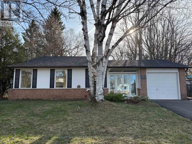 312 Pineview Gardens