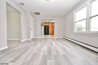 53 Mt Pleasant Ave in Belleville, NJ - Building Photo - Building Photo