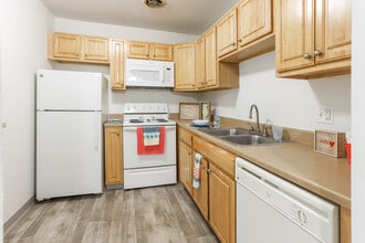 Hanover Court Apartments in Sterling Heights, MI - Foto de edificio - Interior Photo