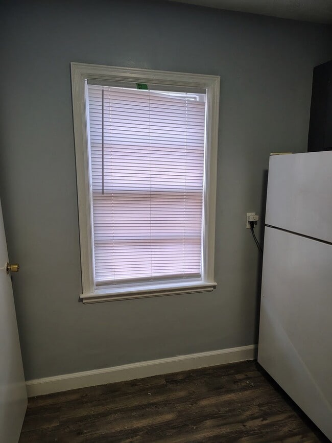 1709 B St, Unit 2 in Lincoln, NE - Building Photo - Building Photo