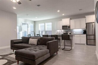 11512 Harp Ln in Fort Worth, TX - Building Photo - Building Photo