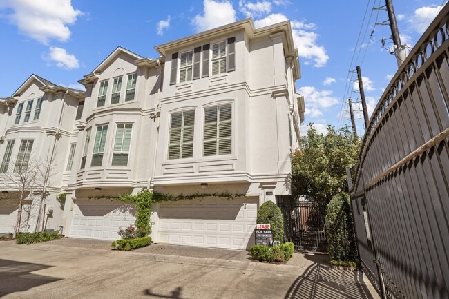 1902 Greenwich Pl Dr in Houston, TX - Building Photo - Building Photo