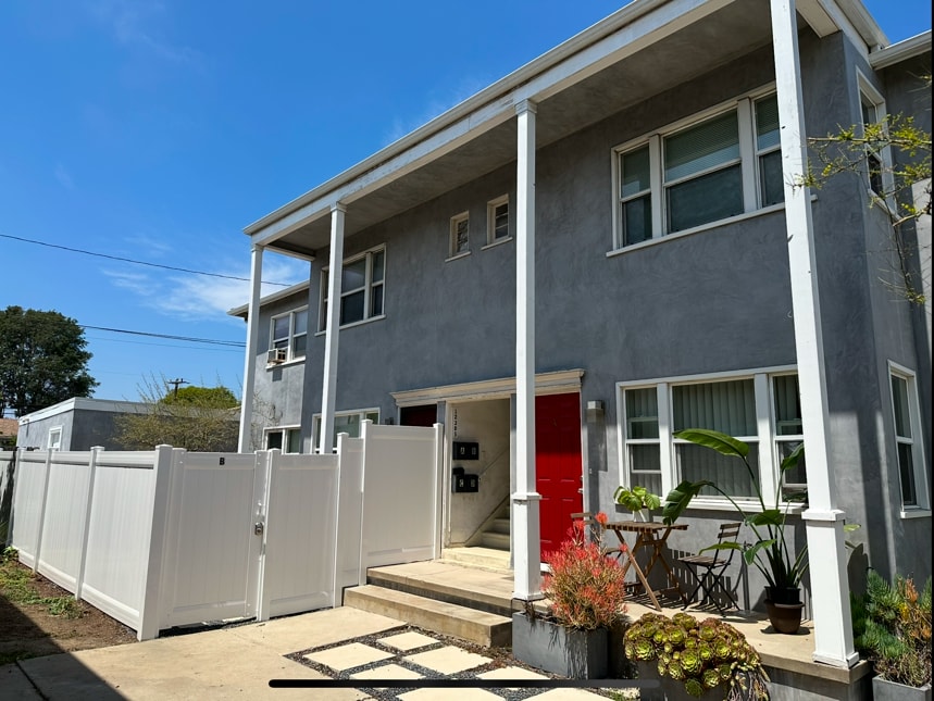 12305 Washington Pl, Unit C in Los Angeles, CA - Building Photo