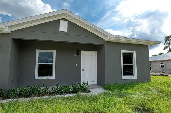 990 Quaker St SE in Palm Bay, FL - Building Photo - Building Photo