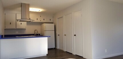 1707 Monarch Ln in Davis, CA - Building Photo - Building Photo