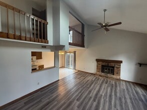 5123 Pinebrook Dr in Fort Wayne, IN - Building Photo - Building Photo