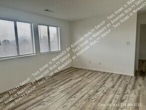 1120 Yuma St in Colorado Springs, CO - Foto de edificio - Building Photo