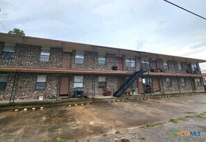 102 E Avenue A in Copperas Cove, TX - Building Photo