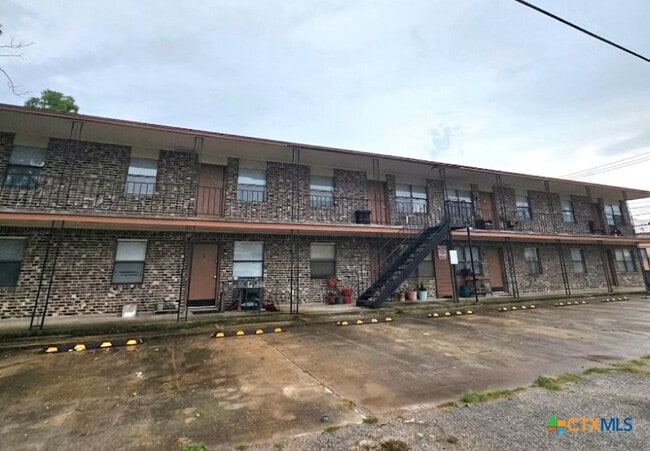 property at 102 E Avenue A