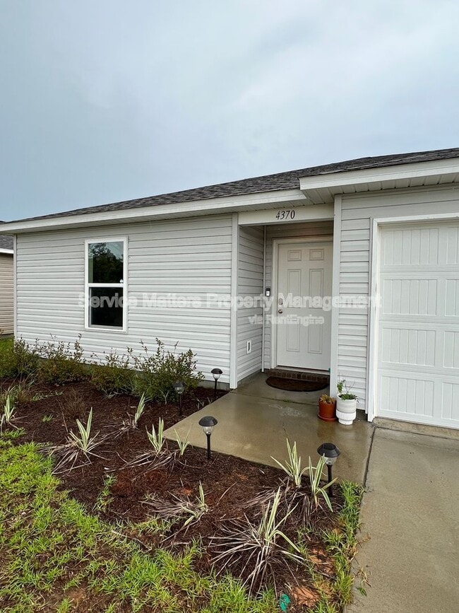4370 Jitterbug St in Milton, FL - Building Photo - Building Photo