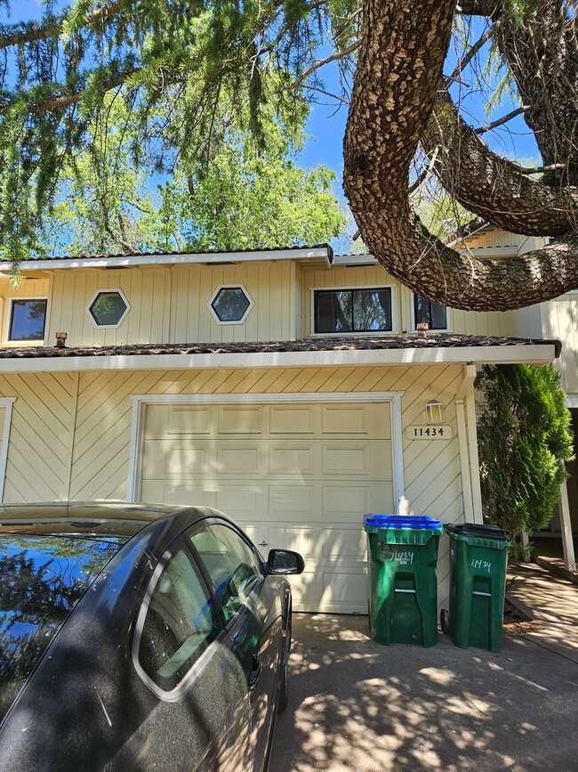 11434 Columbia Village Dr in Sonora, CA - Foto de edificio - Building Photo