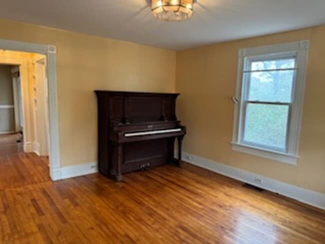 470 Ebenezer Cir in Lexington, VA - Building Photo - Building Photo