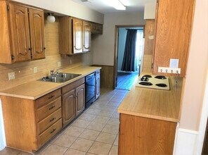 901 Forest Trail Ct in Euless, TX - Building Photo - Building Photo