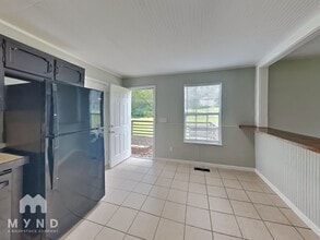 1104 Oak Blvd in Moody, AL - Foto de edificio - Building Photo