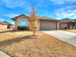 19704 Vivace Dr in Edmond, OK - Building Photo - Building Photo