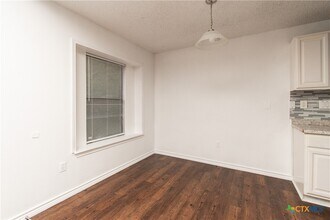 2407 Lago Trail in Killeen, TX - Building Photo - Building Photo