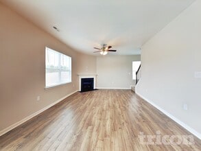 126 Calderdale Ln in Charlotte, NC - Building Photo - Building Photo