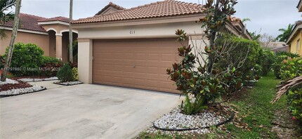 613 Bald Cypress Rd in Weston, FL - Building Photo - Building Photo