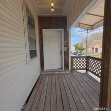 124 Geddes Terrace in Waterbury, CT - Building Photo - Building Photo