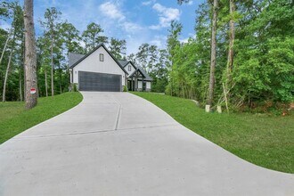 12163 La Salle River Rd in Conroe, TX - Building Photo - Building Photo