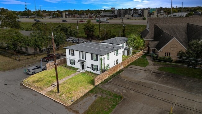 property at 4301 Chartres St